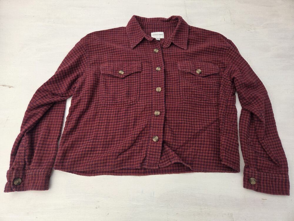 American Eagle Outfitters Red Plaid Cropped Flannel Shirt Womens Size Large